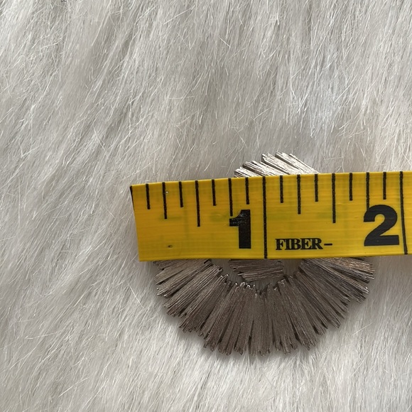 Vintage Trifari brooch - Picture 3 of 5